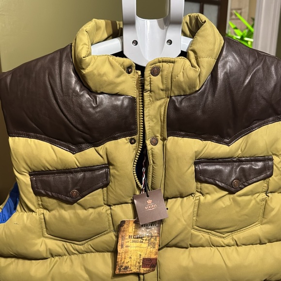 Men’s Decibel Down full Zip Button Puffer Vest Sz XL color olive green - Brown - Picture 3 of 6